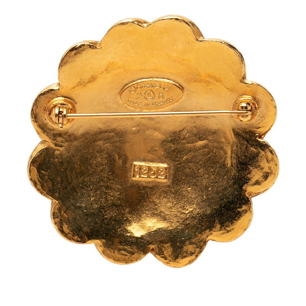 CHANEL Vintage Gold Logo Brooch - Picture 2 of 3